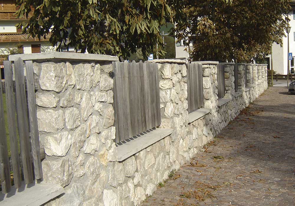 Mauer Steinmauer Südtirol Brixen Bozen